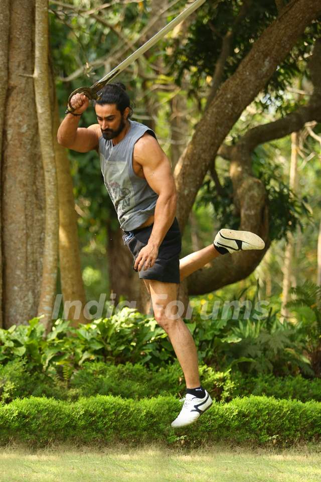 Kunal Kapoor rigorous training for his next Veeram