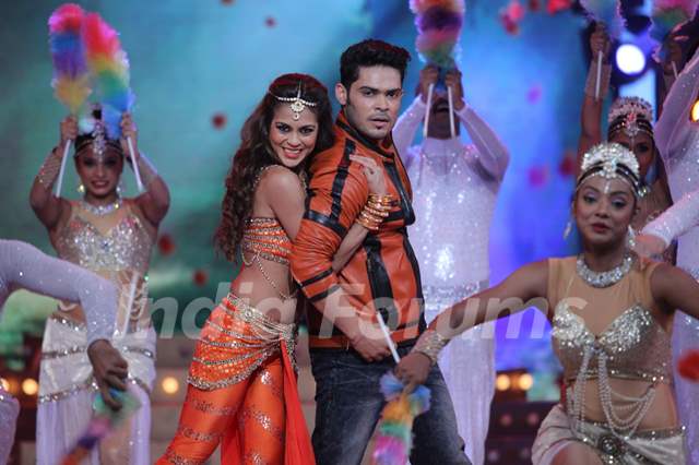 Sana Saeed and Kunwar Amarjeet Performs: Star Plus' Valentine Day Special Epi -Ishkiyaon Dhishkiyaon