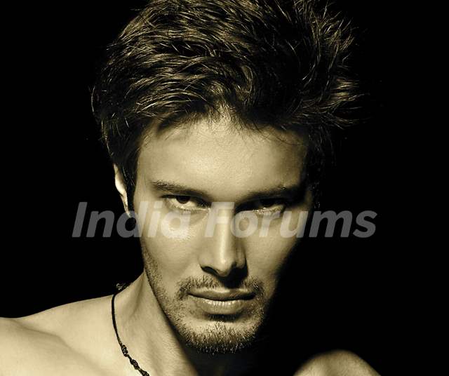 Picture 1673136  Rajneesh Duggal  Photos Interview With Mushkil  Fear  Behind Team