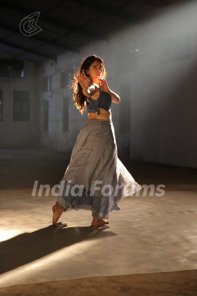 Stills from Aditi Rao Hydari's Dance Video 'Lets Dance' Media