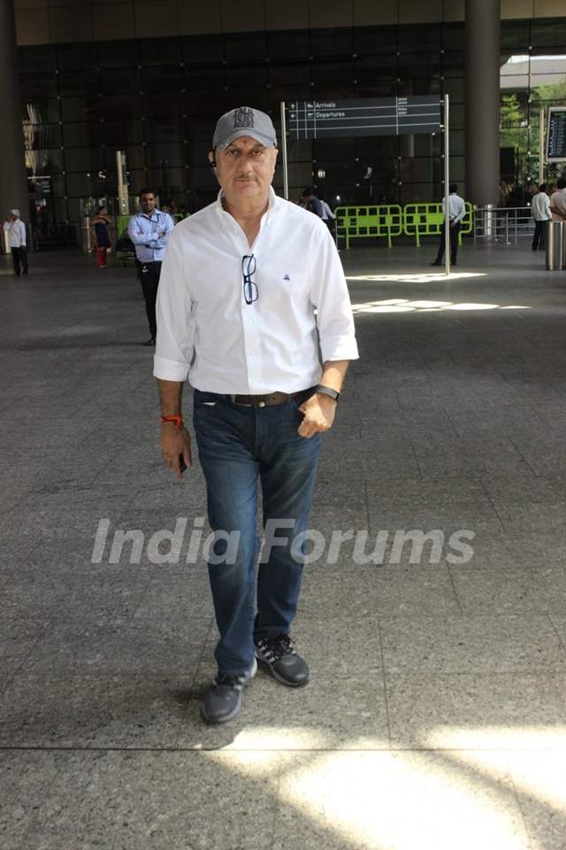 Airport Spotting: Anupam Kher