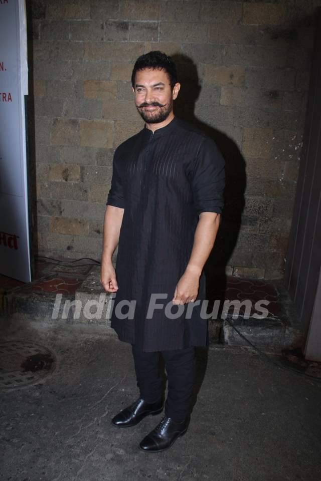 Aamir Khan at Lokmat Maharashtrian of the Year Awards 2016