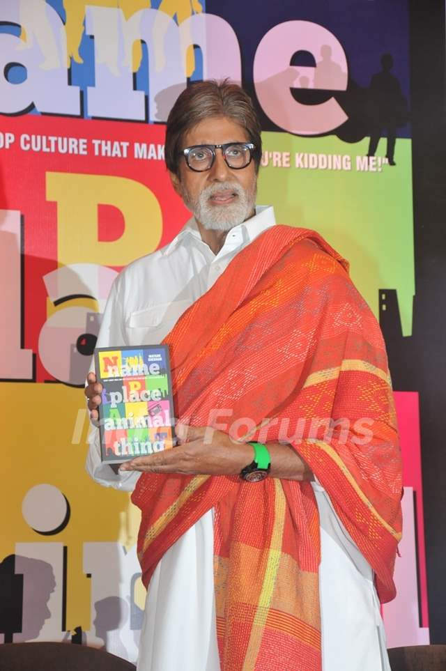Amitabh Bachchan at Launch of Mayank Shekhar's Book 'Name Place Animal Thing'  Media