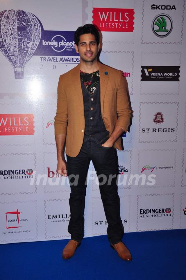 Sidharth Malhotra at Lonely Planet Awards