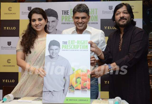 Shaina NC, Roop Kumar Rathod at the Launch of Dr. Muffi Lakdawala's Book- The Eat Right Prescription