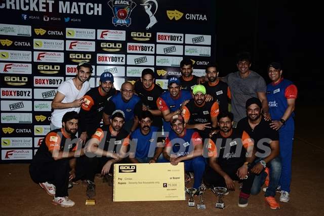 Jay Bhanushali and Sushant Singh Play Gold Cricket Charity Match For A Cause