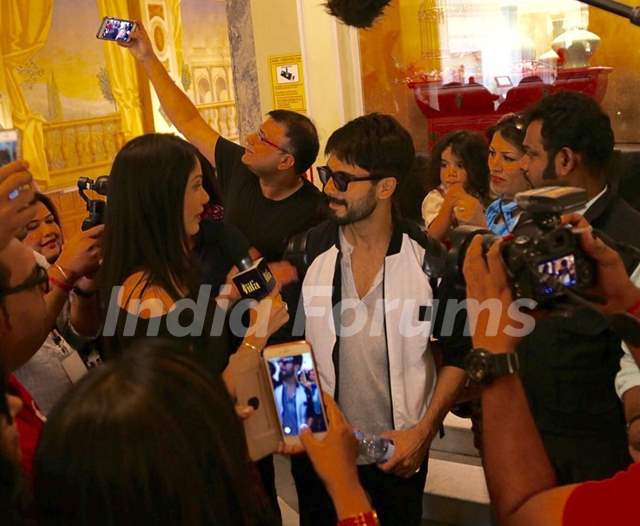 Celebs Arrive At Iifa Awards In Madrid Shahid Kapoor Media