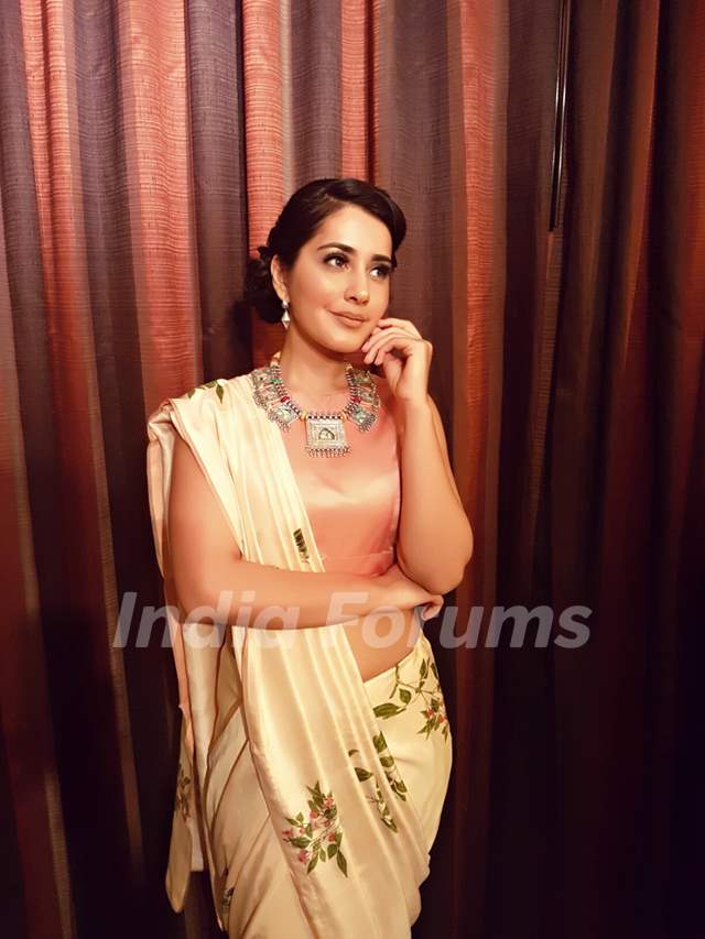 How Raashi Khanna Nails the Saree Look Each And Every Time!