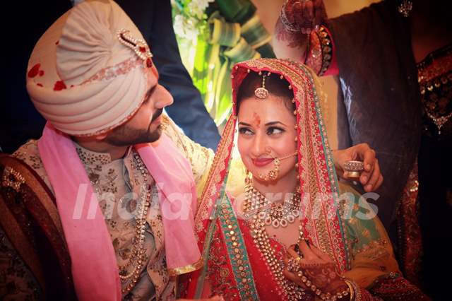Divyanka Tripathi and Vivek Dahiya's wedding Photoshoot on 8th July 2016 / Divyanka  Tripathi - Bollywood Photos