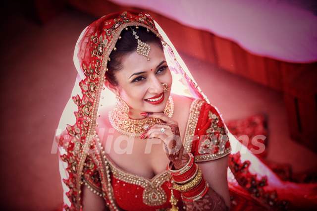 Smile an everlasting Smile: Divyanka Tripathi at her Wedding Ceremony!