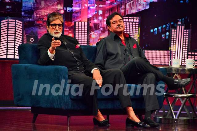 Amitabh Bachchan and Shatrughan Sinha at Shooting of Zee TV show Yaaron Ki Baraat