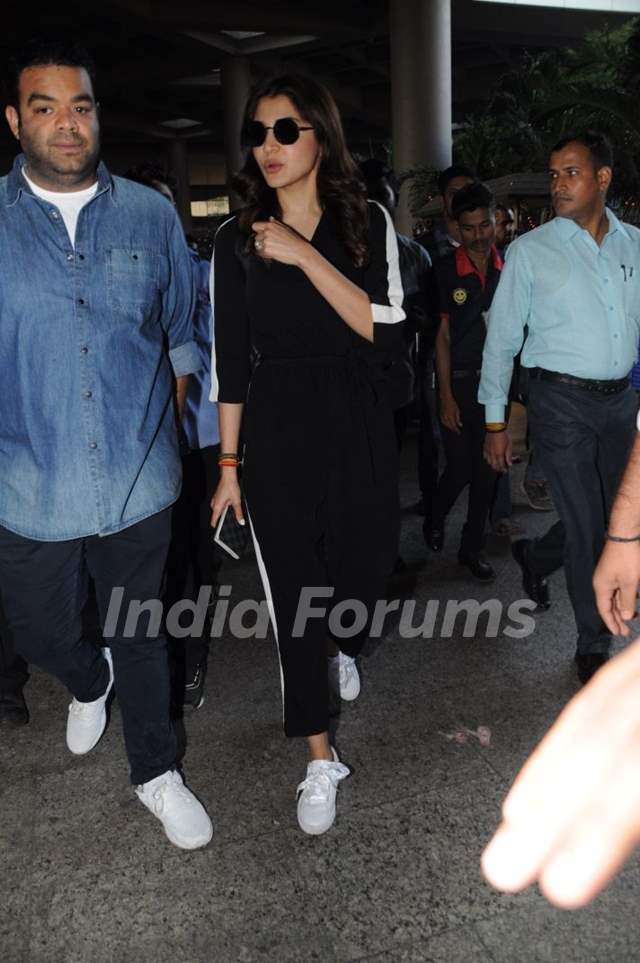 Anushka Sharma is back to the city sans husband Virat Kohli Media