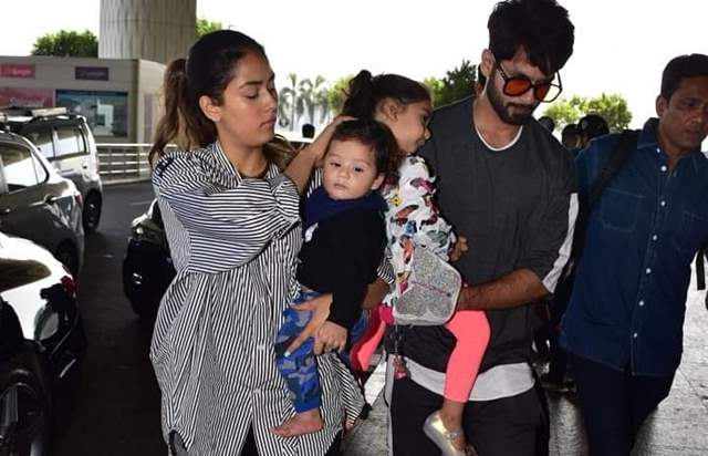 Shahid Kapoor with his family at the airport