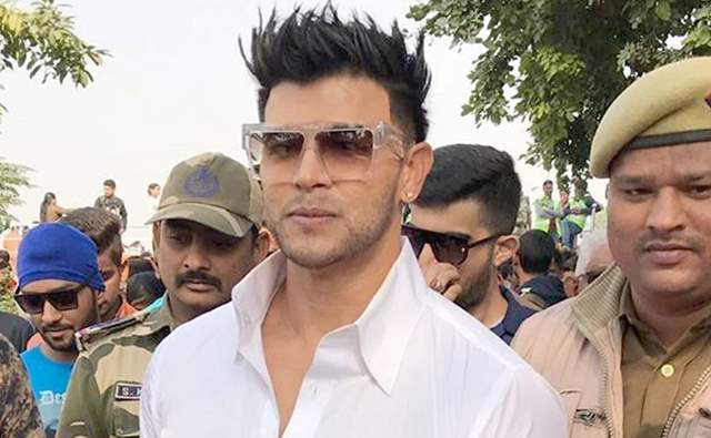 Actor Sahil Khan files FIR against three people for sharing his morphed  pictures!