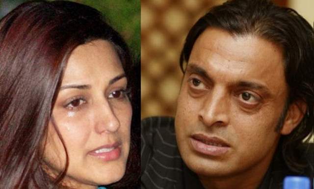 Shoaib Akhtar and Sonali Bendre