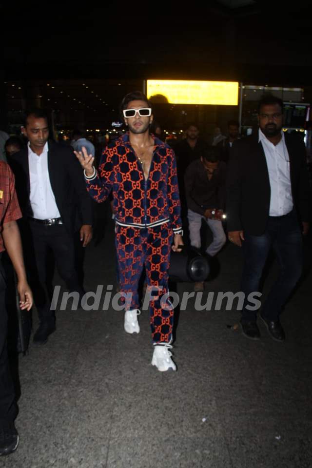 Ranveer Singh Clicked At Airport