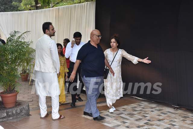 Bollywood celebrities attend the prayer meet of Shaukat Azmi