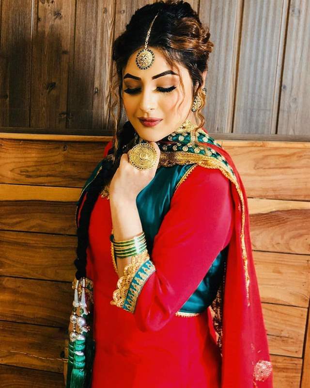 Ogling At B'day Girl Shehnaz Gill's Pretty Punjabi Babe Avatars! | India  Forums