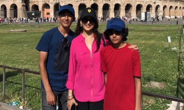 Madhuri Dixit with her sons- Arin Nene and Raayan Nene