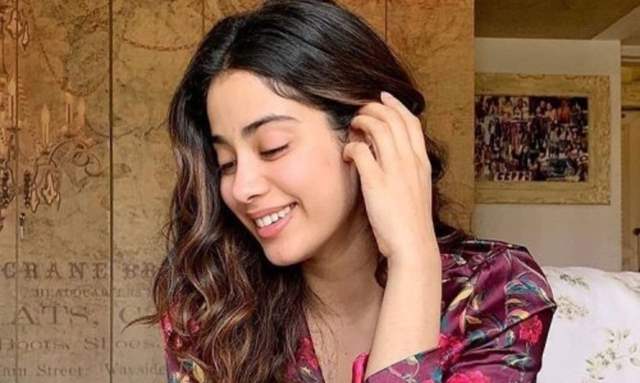 Janhvi Kapoor’s Powerful Message after House Help Tests Corona Positive is Winning the Internet