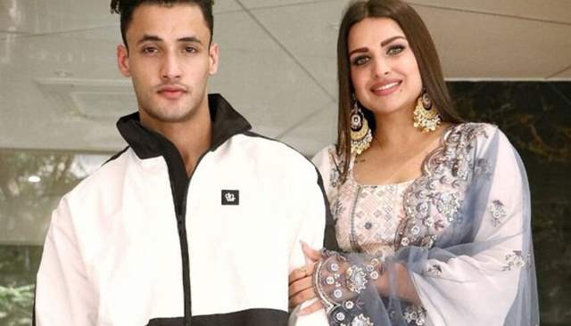 Himanshi Khurana and Asim Riaz 