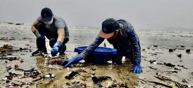 Randeep Hooda Beach Clean