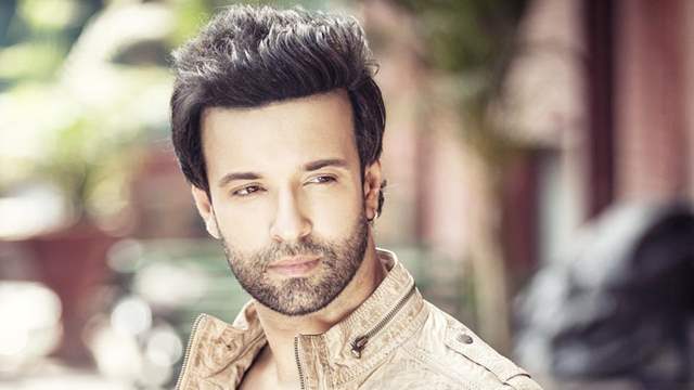 Actor Aamir Ali on a web series spree? | India Forums