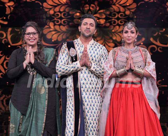 Indian Idol Judges Himesh Reshammiya & Vishal Dadlani light up the stage of India’s Best Dancer!
