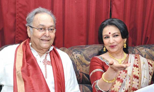 Sharmila Tagore and Soumitra Chatterjee 