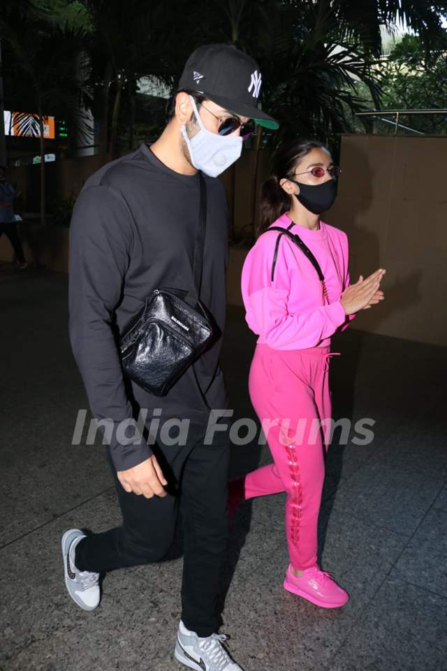 Alia Bhatt and Ranbir Kapoor slay airport fashion in minimal