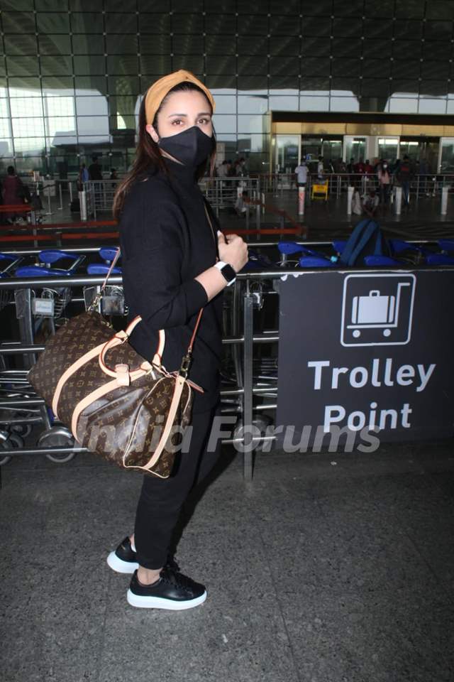 Parineeti Chopra's Sweatsuit Styled with a Louis Vuitton Tote Bag