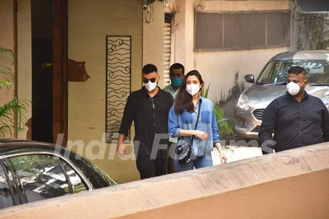 Anushka Sharma's first appearance after her delivery!