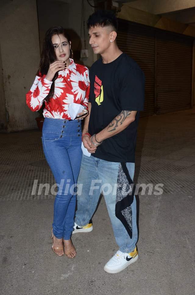 Prince Narula and Yuvika Chaudhary spotted at Andheri, Mumbai