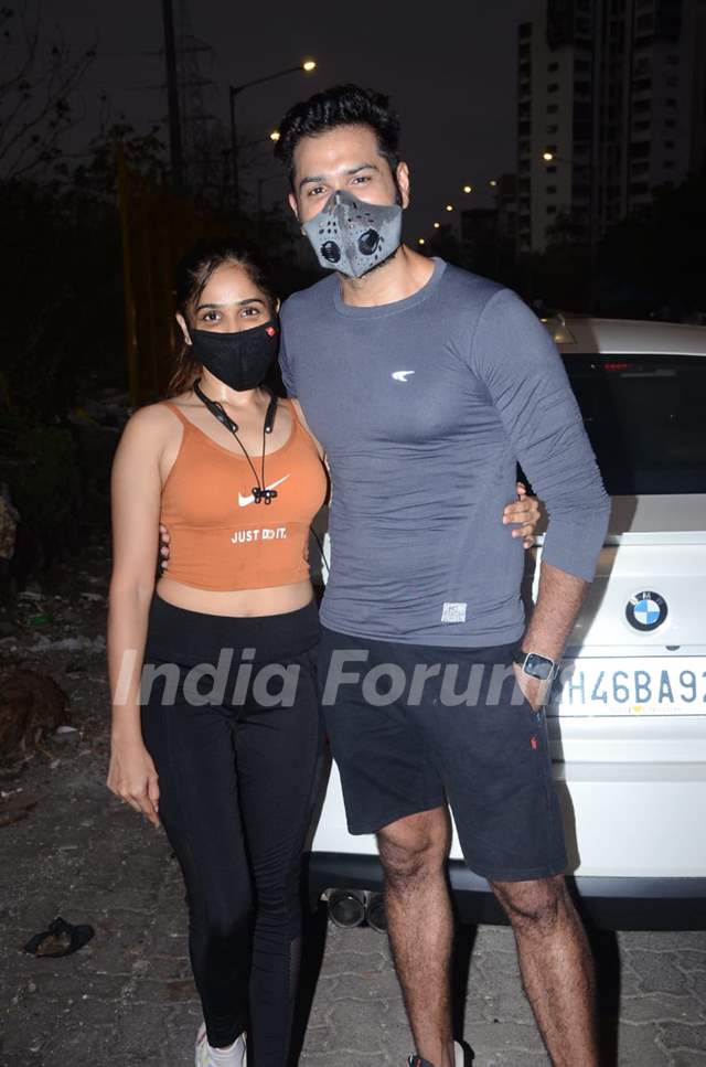 Television star Mrunal Jain snapped with his girlfriend in Lokhandwala, Andheri