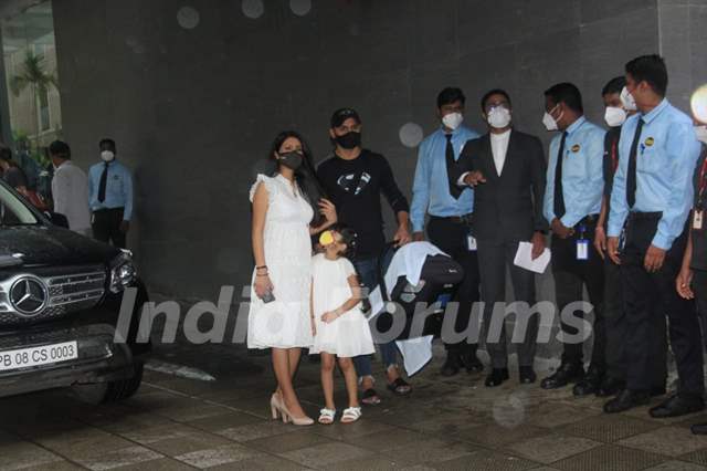 Geeta Basra and Harbhajan Singh spotted outside hospital as they leave for home with their second baby!