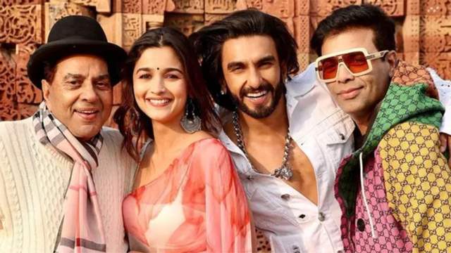 Rocky Aur Rani BOX OFFICE COLLECTION: Ranveer Singh & Alia Bhatt's 'Rocky  Aur Rani Kii Prem Kahani' enters Rs 100 cr club globally on Day 4 - The  Economic Times