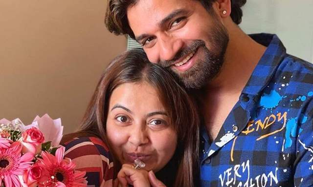 Vishal Singh and Devoleena 