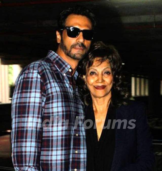 Arjun Rampal with his mother