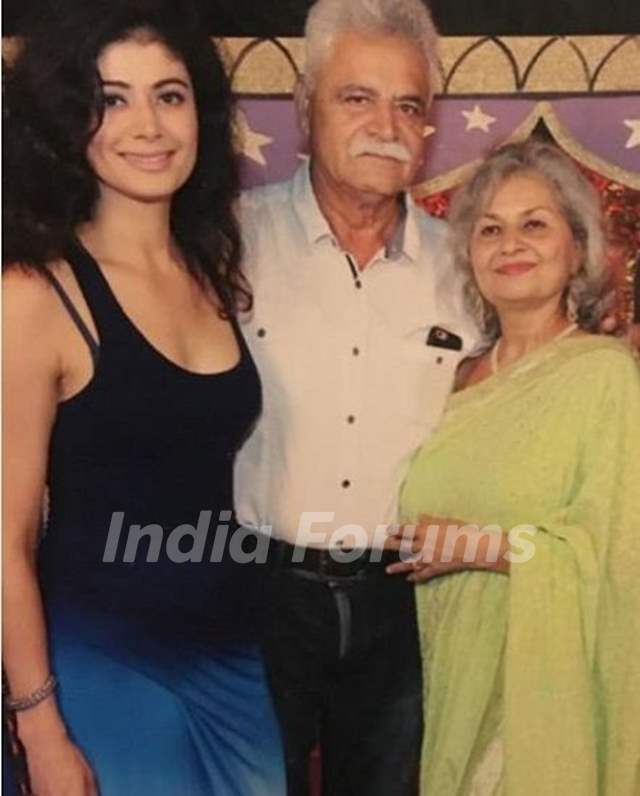 Pooja Batra with her parents