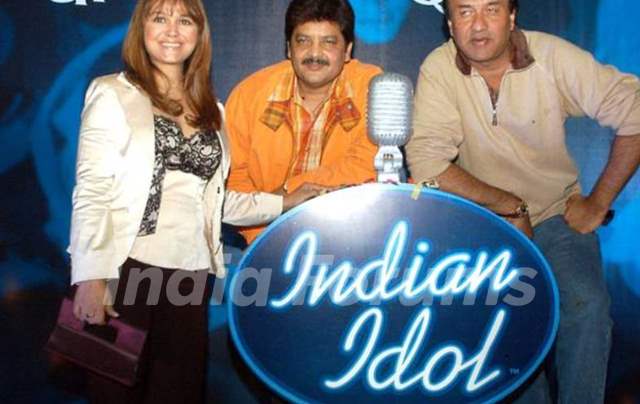 Alisha Chinai in Indian Idol 3