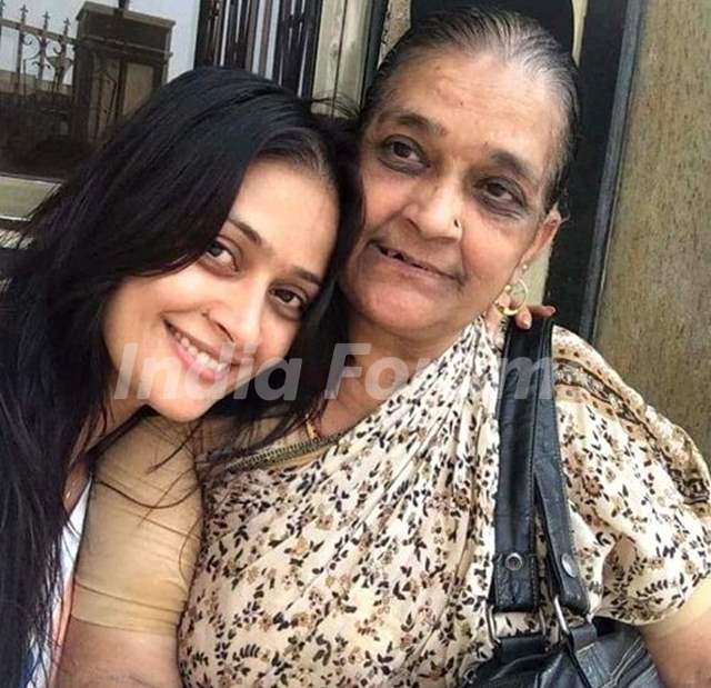 Jaswir Kaur with her mother