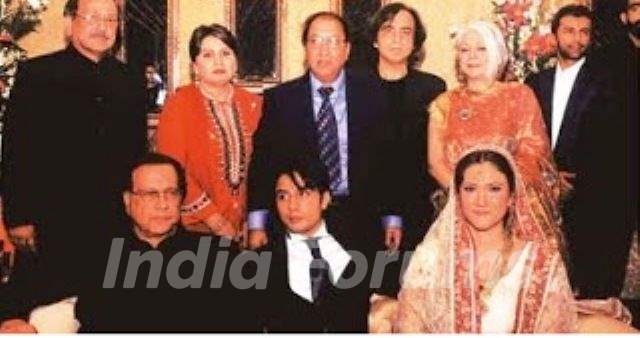 Ali Zafar With His Family