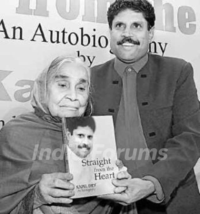 Kapil Dev With His Mother Raj Kumari Lajwanti