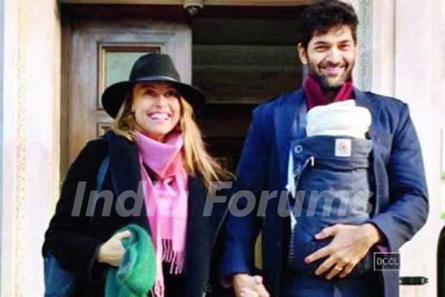 Purab Kohli with his wife and Daughter