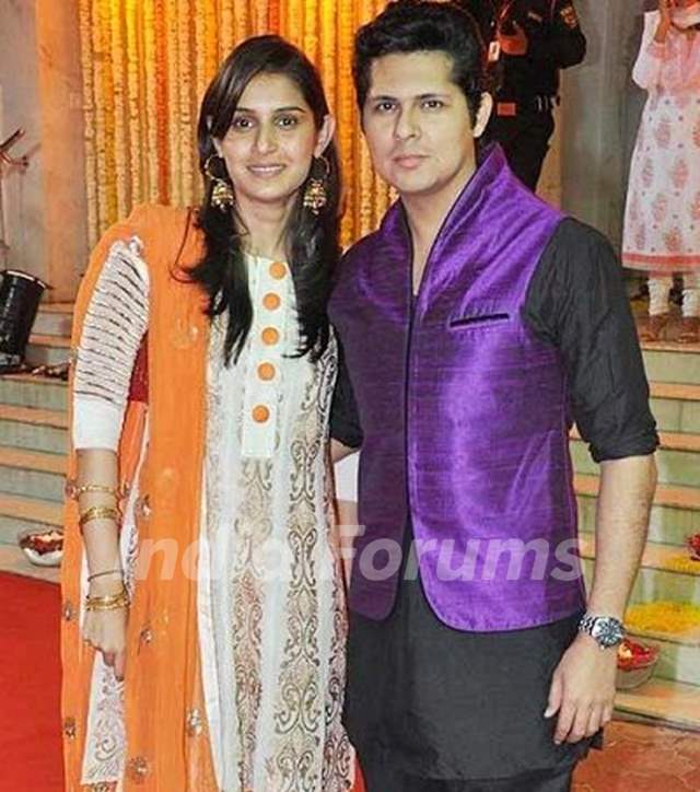 Vishal Malhotra with his wife Rashi Chopra