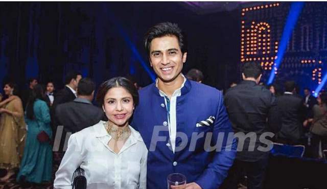 Shiv Pandit With His Wife Ameira Punvani