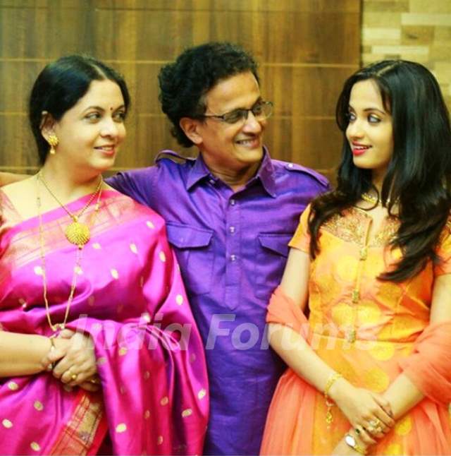 Ketaki Mategaonkar With Her Parents