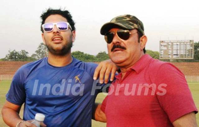 Yuvraj Singh with his father