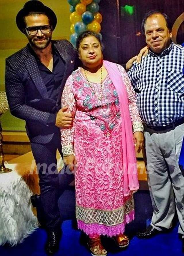 Rithvik Dhanjani with his parents