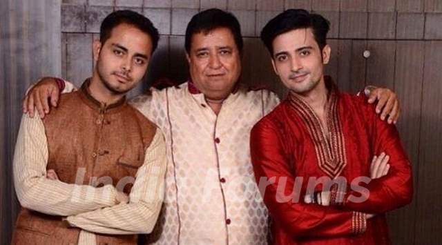 Mukul Harish with his father and brother